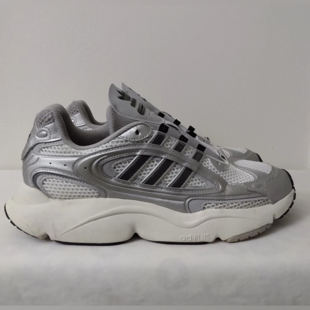 MENS ADIDAS OZMILLEN SHOES SIZE 11.5 GREY SILVER WHITE BLACK